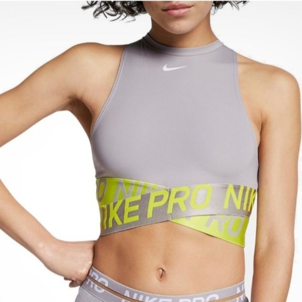 Nike pro intertwist crop/bra Large